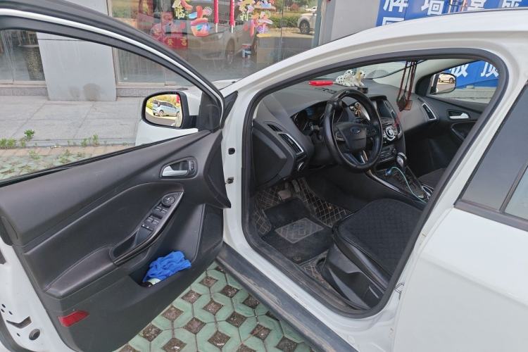 Used Ford Focus 2017 Hatchback 1.6L Automatic Fashion Edition Smart Drive Version Driver Seat