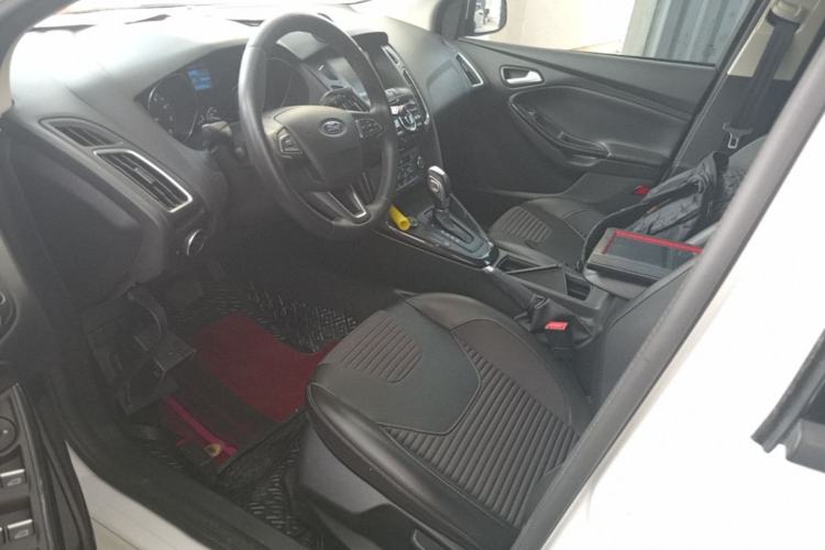 Used Ford Focus 2017 Hatchback 1.6L Automatic Fashion Edition Smart Drive Version Driver Seat