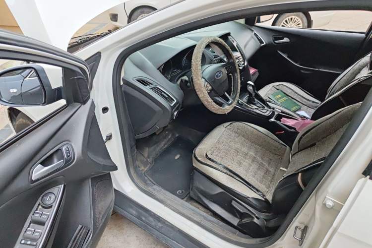 Used Ford Focus 2017 Hatchback 1.6L Automatic Fashion Edition Smart Drive Version Driver Seat