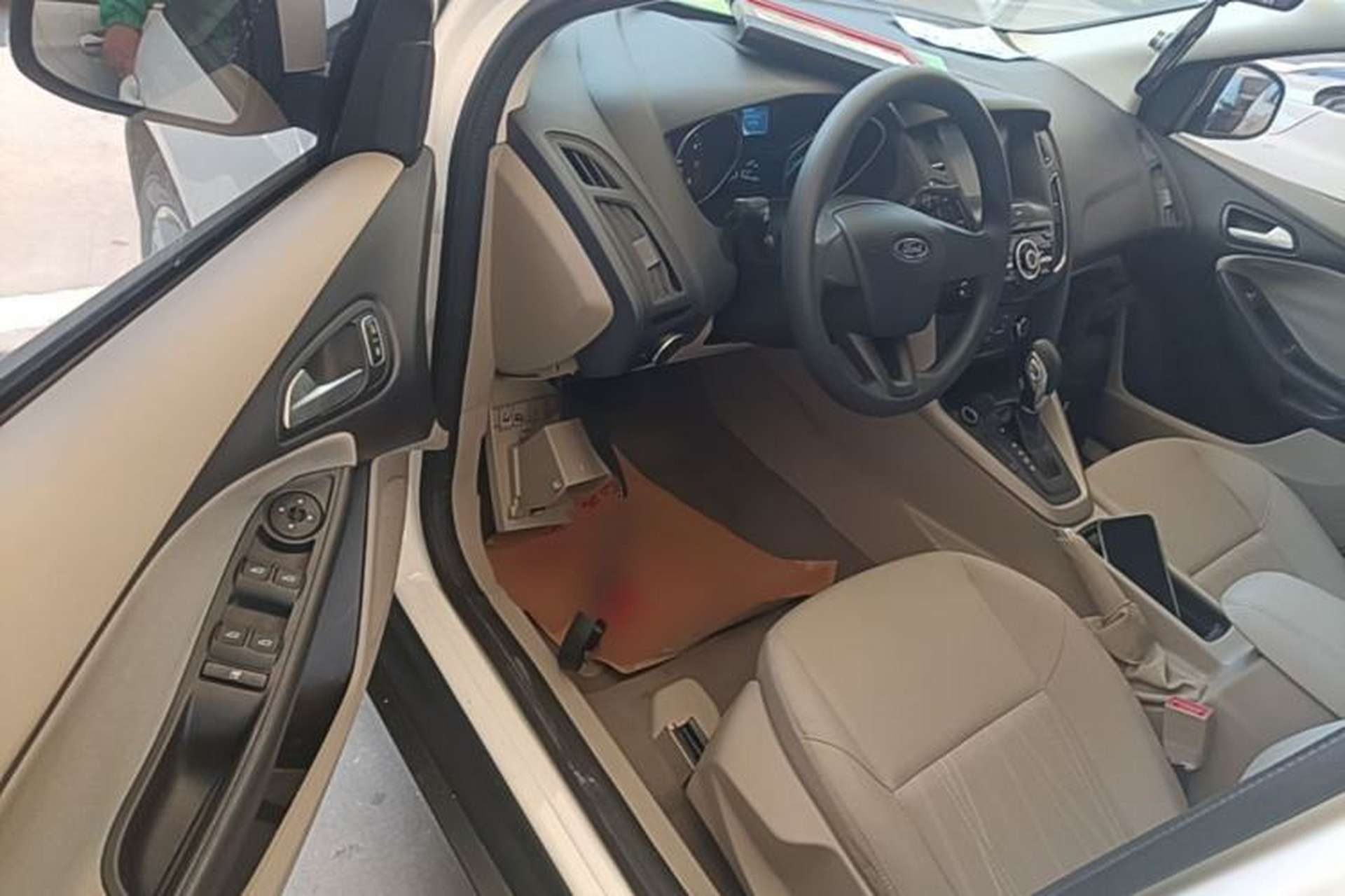 Used Ford Focus 2017 Sedan 1.6L Automatic Comfort Plus SmartDrive Edition Driver Seat
