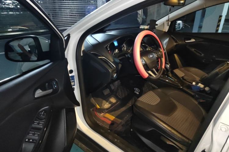 Used Ford Focus 2017 Sedan 1.6L Automatic Fashion Edition Smart Drive Version Driver Seat
