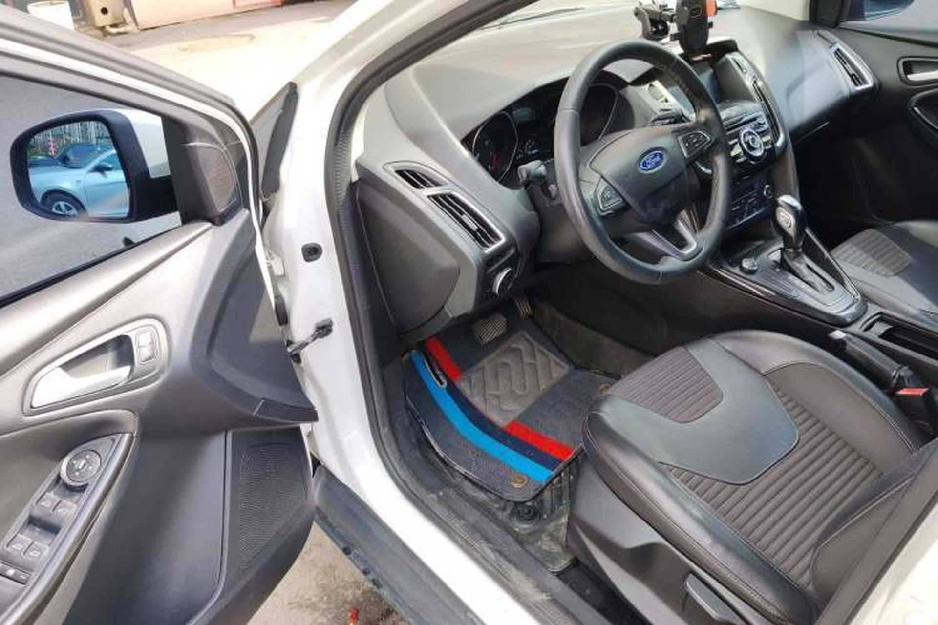 Used Ford Focus 2017 Hatchback 1.6L Automatic Fashion Edition Smart Drive Version Driver Seat