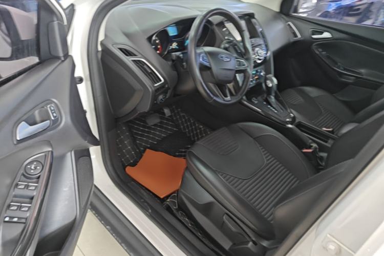Used Ford Focus 2017 Sedan 1.6L Automatic Fashion Edition Smart Drive Version Driver Seat