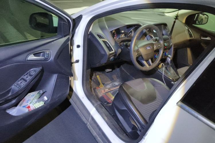 Used Ford Focus 2017 Sedan EcoBoost 180 Automatic Elite Model Driver Seat