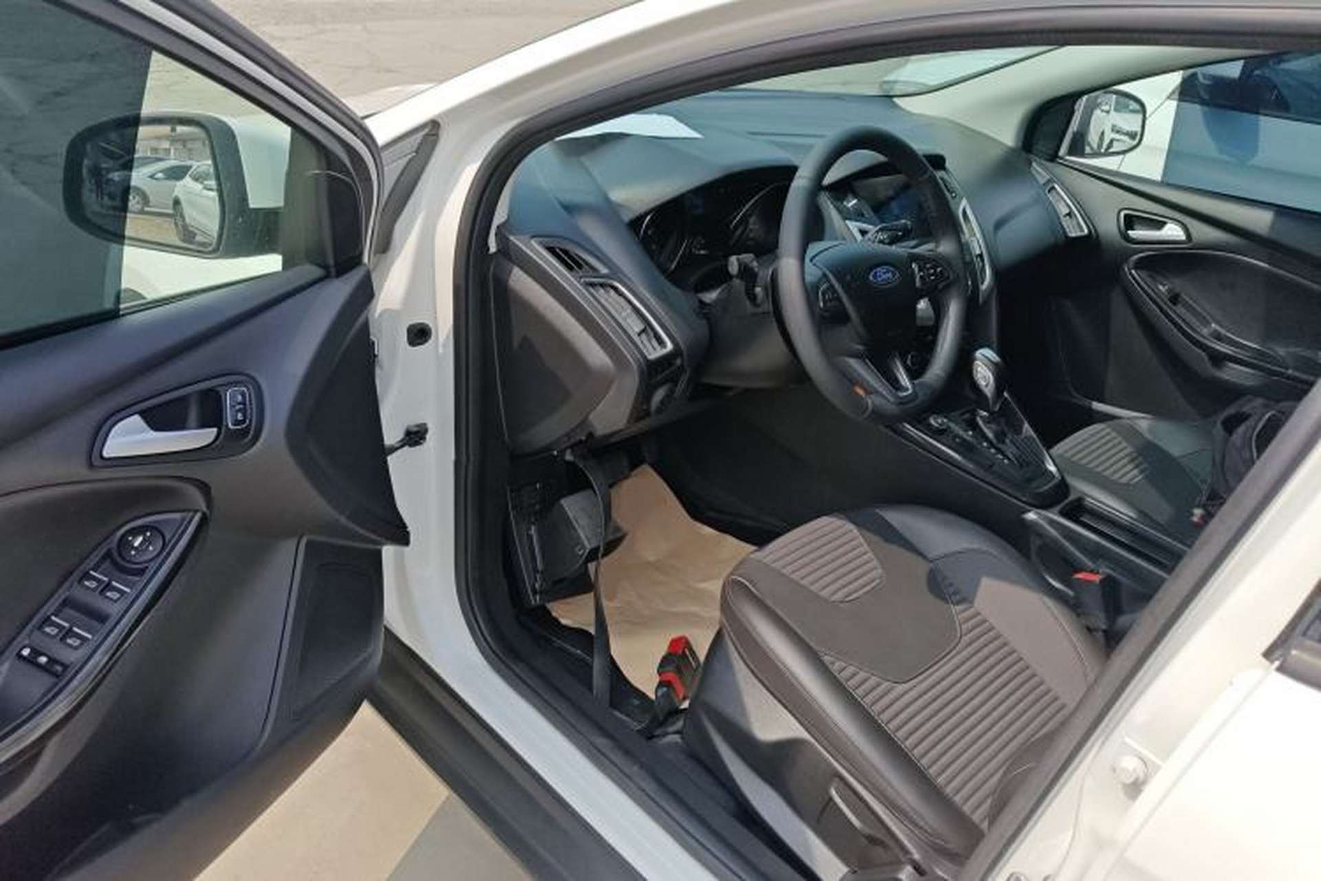 Used Ford Focus 2017 Hatchback EcoBoost 125 Automatic - Ultra-Powerful Style Edition with Smart Drive Features Driver Seat