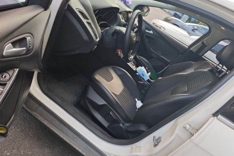 Used Ford Focus 2017 Hatchback EcoBoost 180 Automatic Elite Model Driver Seat
