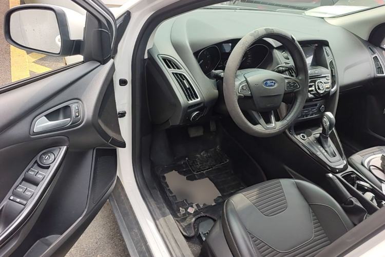 Used Ford Focus 2017 Sedan 1.6L Automatic Fashion Edition Smart Drive Version Driver Seat