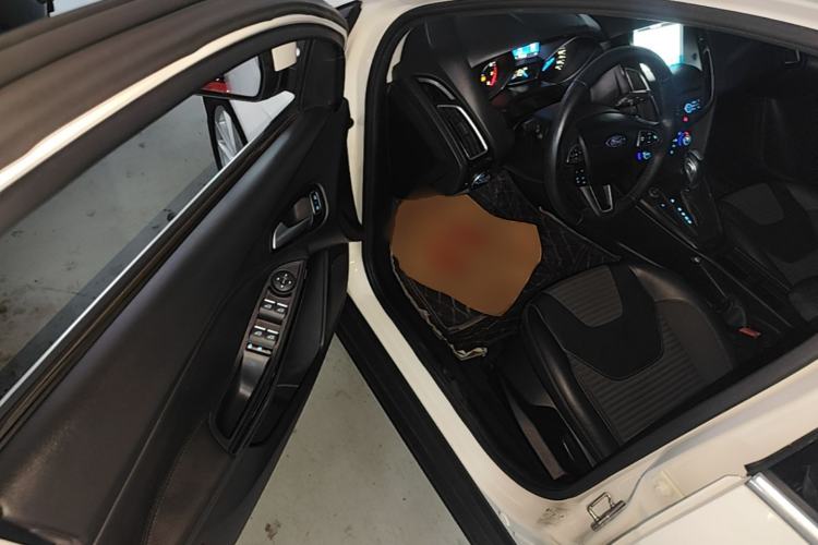 Used Ford Focus 2017 Hatchback EcoBoost 180 Automatic Elite Model Driver Seat
