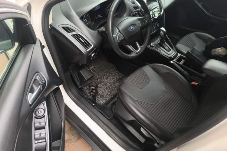 Used Ford Focus 2017 Hatchback 1.6L Automatic Fashion Edition Smart Drive Version Driver Seat