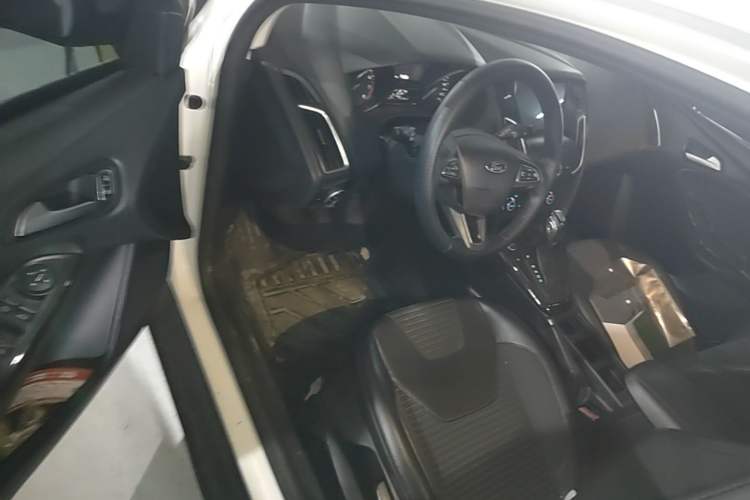 Used Ford Focus 2017 Hatchback EcoBoost 180 Automatic Elite Model Driver Seat