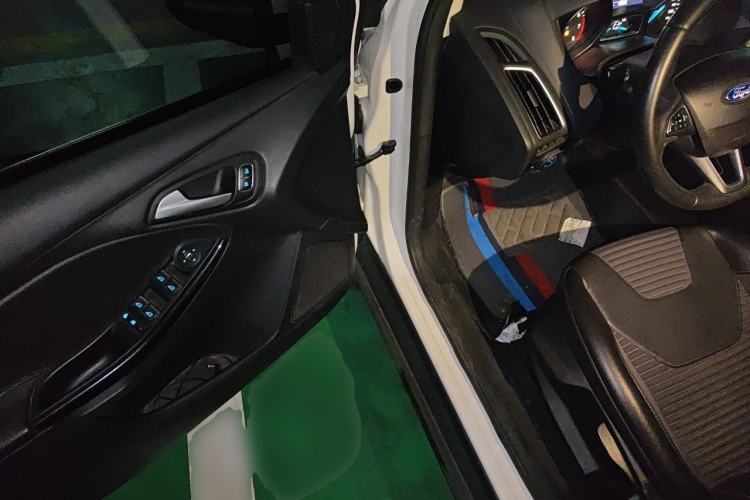 Used Ford Focus 2017 Sedan EcoBoost 180 Automatic Elite Model Driver Seat