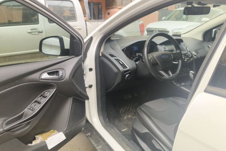 Used Ford Focus 2017 Hatchback 1.6L Automatic Fashion Edition Smart Drive Version Driver Seat