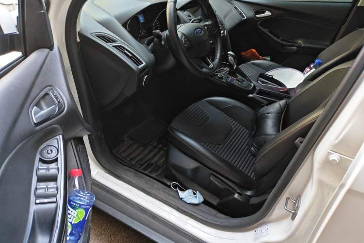 Used Ford Focus 2017 Sedan 1.6L Automatic Fashion Edition Smart Drive Version Driver Seat