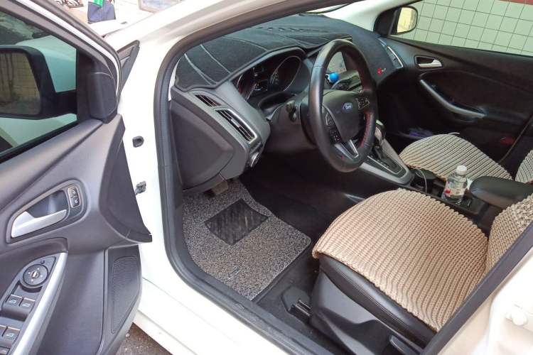 Used Ford Focus 2017 Hatchback EcoBoost 180 Automatic Sport Model Driver Seat