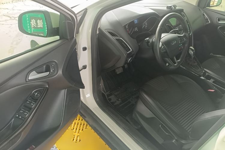 Used Ford Focus 2017 Hatchback 1.6L Automatic Fashion Edition Smart Drive Version Driver Seat