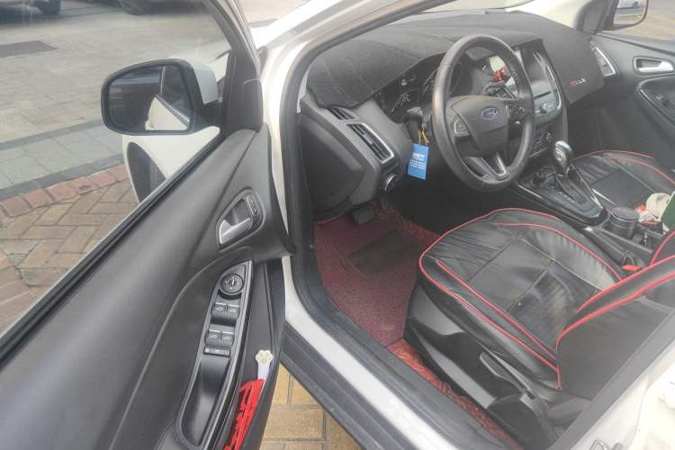 Used Ford Focus 2017 Sedan EcoBoost 180 Automatic Elite Model Driver Seat