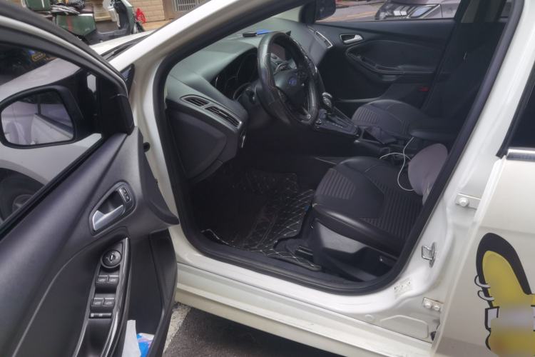 Used Ford Focus 2017 Hatchback EcoBoost 180 Automatic Elite Model Driver Seat