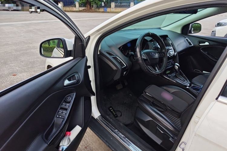 Used Ford Focus 2017 Hatchback 1.6L Automatic Fashion Edition Smart Drive Version Driver Seat