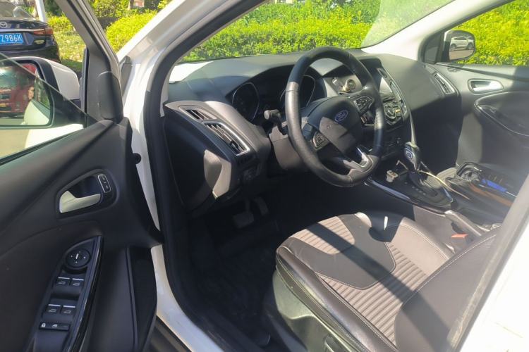 Used Ford Focus 2017 Sedan 1.6L Automatic Fashion Edition Smart Drive Version Driver Seat