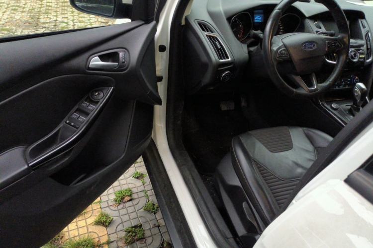 Used Ford Focus 2017 Hatchback 1.6L Automatic Fashion Edition Smart Drive Version Driver Seat