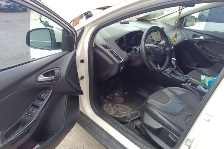 Used Ford Focus 2017 Sedan EcoBoost 180 Automatic Elite Model Driver Seat