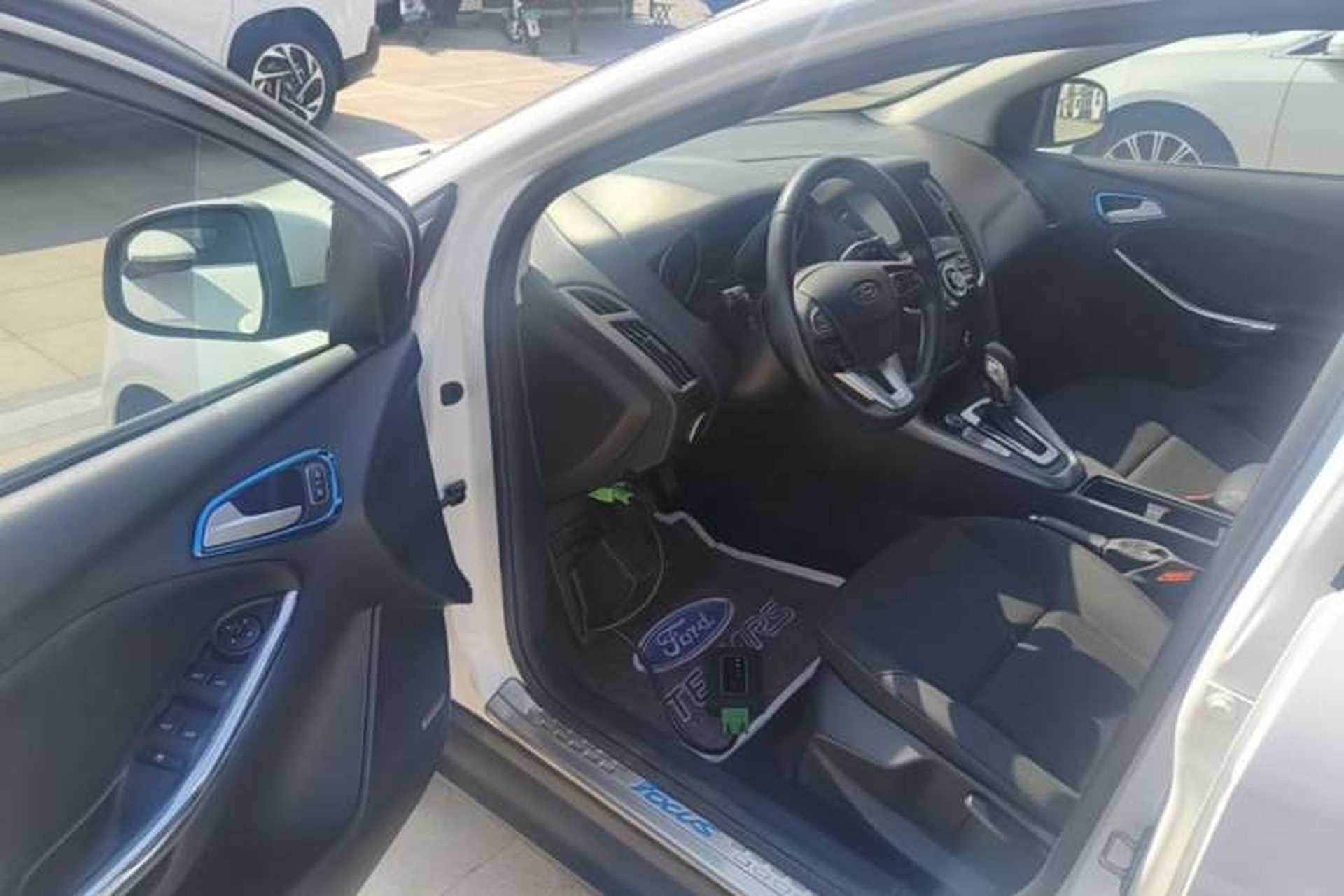 Used Ford Focus 2017 Hatchback 1.6L Automatic Comfort Plus SmartDrive Edition Driver Seat