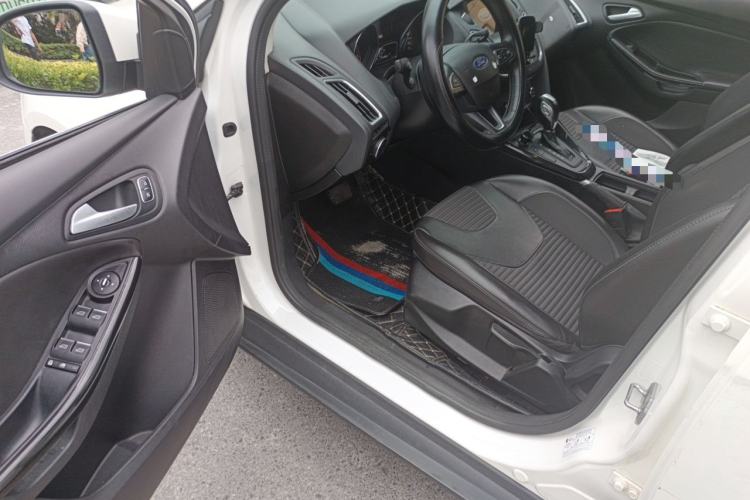 Used Ford Focus 2017 Sedan EcoBoost 180 Automatic Elite Model Driver Seat