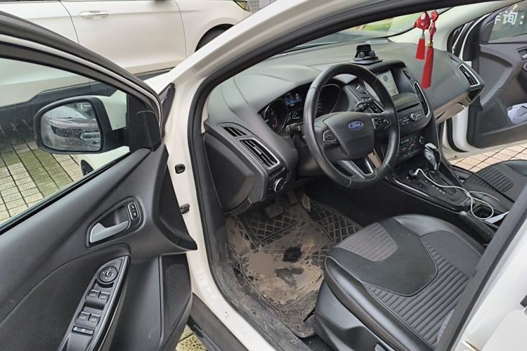 Used Ford Focus 2017 Sedan EcoBoost 180 Automatic Elite Model Driver Seat