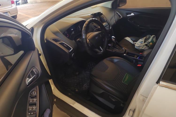 Used Ford Focus 2017 Sedan EcoBoost 180 Automatic Elite Model Driver Seat