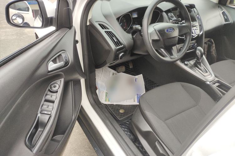Used Ford Focus 2017 Hatchback 1.6L Automatic Comfort Plus SmartDrive Edition Driver Seat