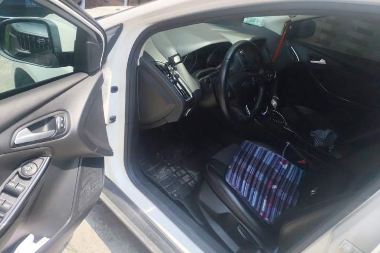 Used Ford Focus 2017 Sedan 1.6L Automatic Fashion Edition Smart Drive Version Driver Seat
