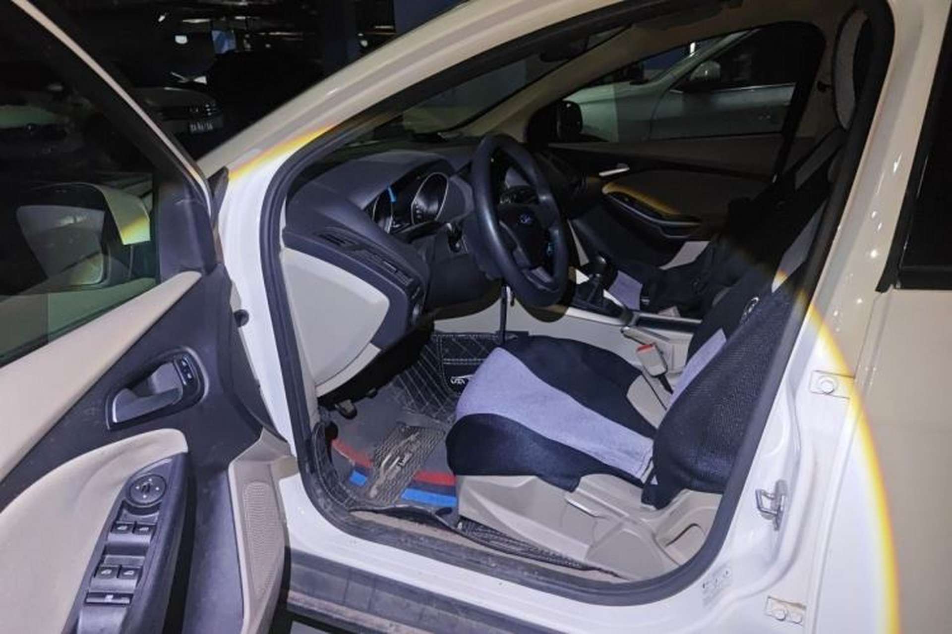 Used Ford Focus 2017 Sedan 1.6L Manual Comfort Plus SmartDrive Edition Driver Seat