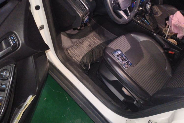 Used Ford Focus 2017 Hatchback EcoBoost 180 Automatic Elite Model Driver Seat