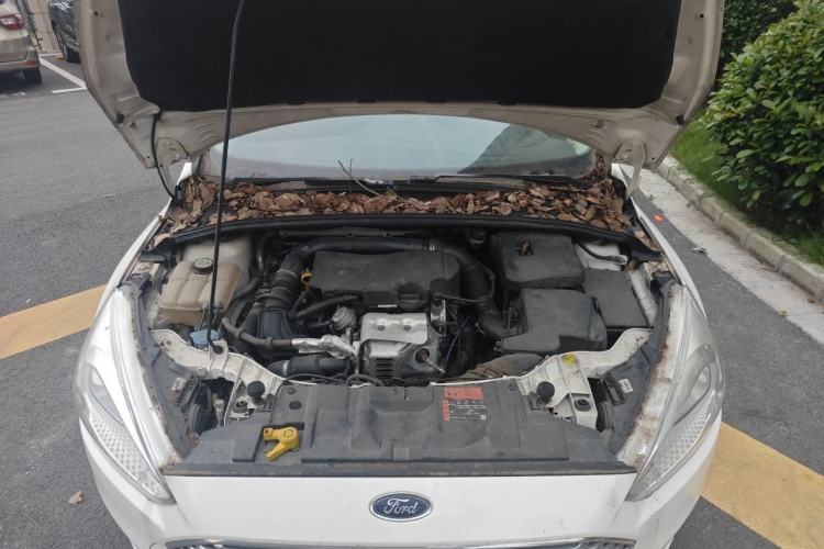 Used Ford Focus 2017 Sedan EcoBoost 125 Automatic Supreme Style SmartDrive Edition Engine Bay