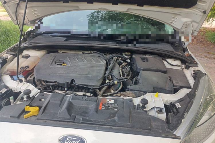 Used Ford Focus 2017 1.5T CTCC White and Black Limited Edition Engine Bay