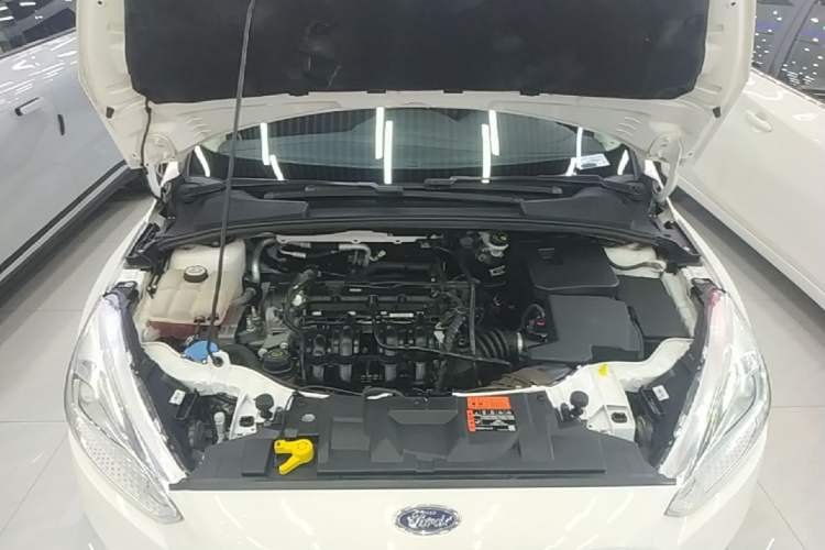 Used Ford Focus 2017 Hatchback 1.6L Automatic Fashion Edition Smart Drive Version Engine Bay