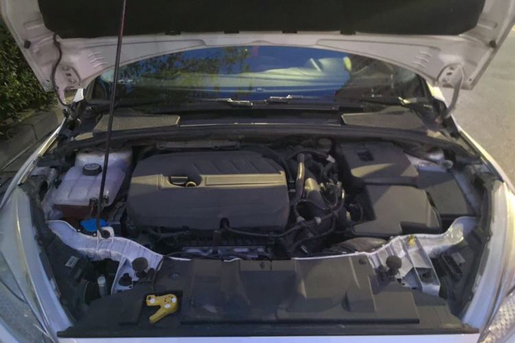 Used Ford Focus 2017 Sedan EcoBoost 180 Automatic Elite Model Engine Bay