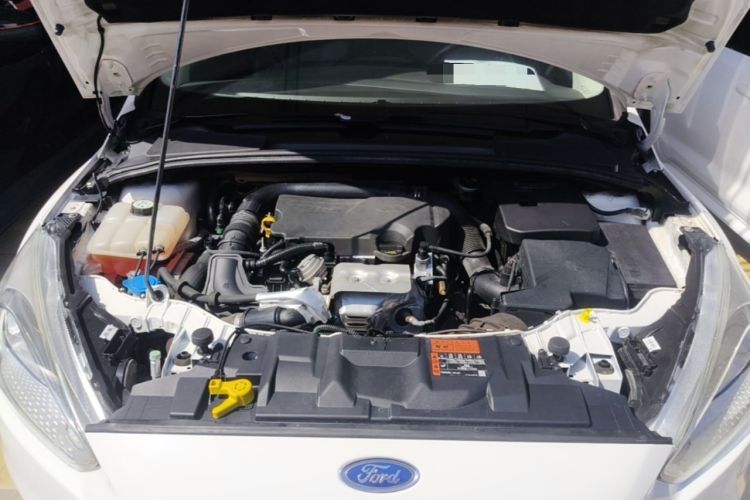 Used Ford Focus 2017 Sedan EcoBoost 125 Automatic Supreme Style SmartDrive Edition Engine Bay