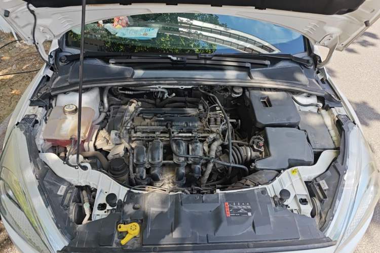 Used Ford Focus 2017 Hatchback 1.6L Automatic Comfort Plus SmartDrive Edition Engine Bay
