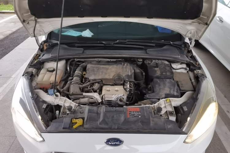 Used Ford Focus 2017 Hatchback EcoBoost 125 Automatic - Ultra-Powerful Style Edition with Smart Drive Features Engine Bay