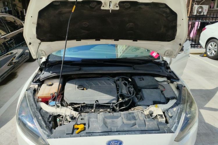 Used Ford Focus 2017 1.5T CTCC White and Black Limited Edition Engine Bay
