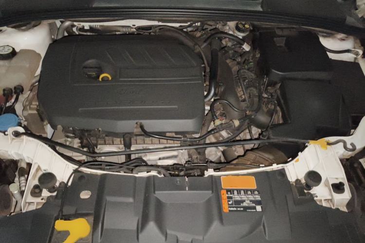 Used Ford Focus 2017 Sedan EcoBoost 180 Automatic Elite Model Engine Bay