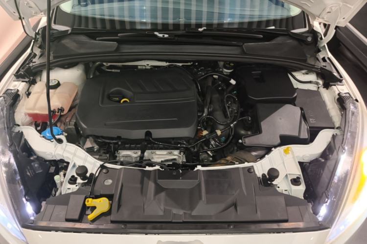 Used Ford Focus 2017 Sedan EcoBoost 180 Automatic Elite Model Engine Bay