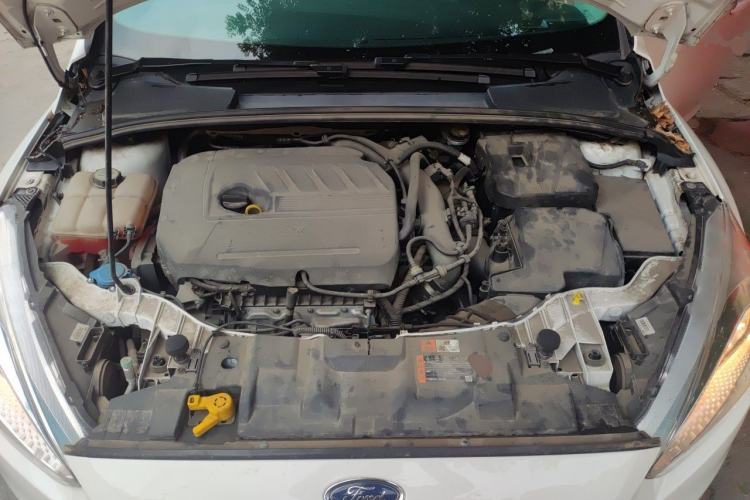Used Ford Focus 2017 Sedan EcoBoost 180 Automatic Elite Model Engine Bay