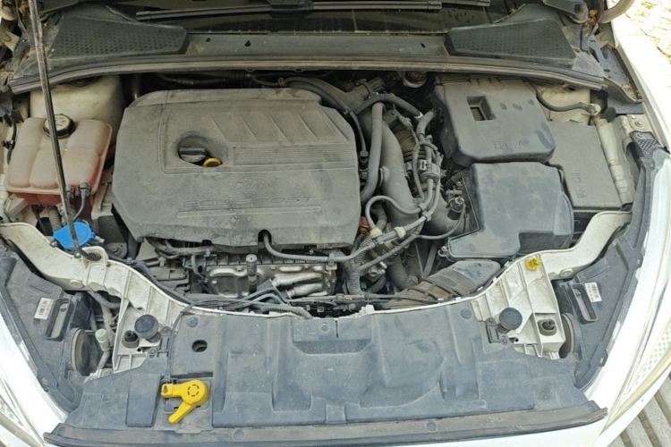 Used Ford Focus 2017 Sedan EcoBoost 180 Automatic Elite Model Engine Bay