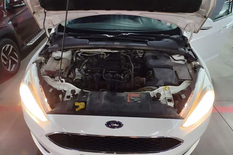 Used Ford Focus 2017 Hatchback 1.6L Automatic Comfort Plus SmartDrive Edition Engine Bay