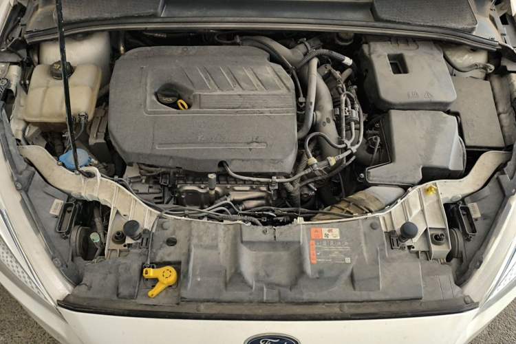 Used Ford Focus 2017 1.5T CTCC White and Black Limited Edition Engine Bay