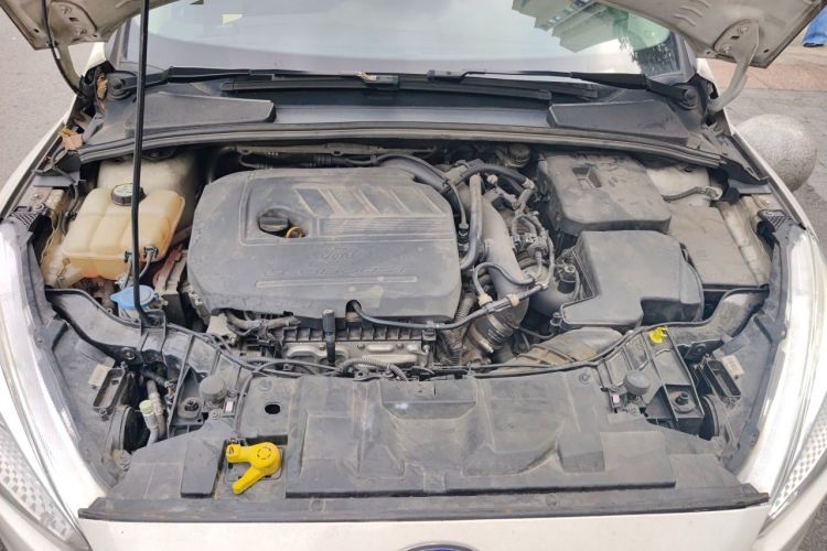 Used Ford Focus 2017 Sedan EcoBoost 180 Automatic Elite Model Engine Bay