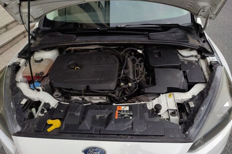 Used Ford Focus 2017 1.5T CTCC White and Black Limited Edition Engine Bay