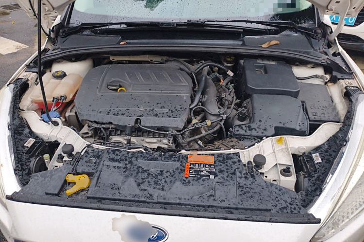 Used Ford Focus 2017 Sedan EcoBoost 180 Automatic Elite Model Engine Bay